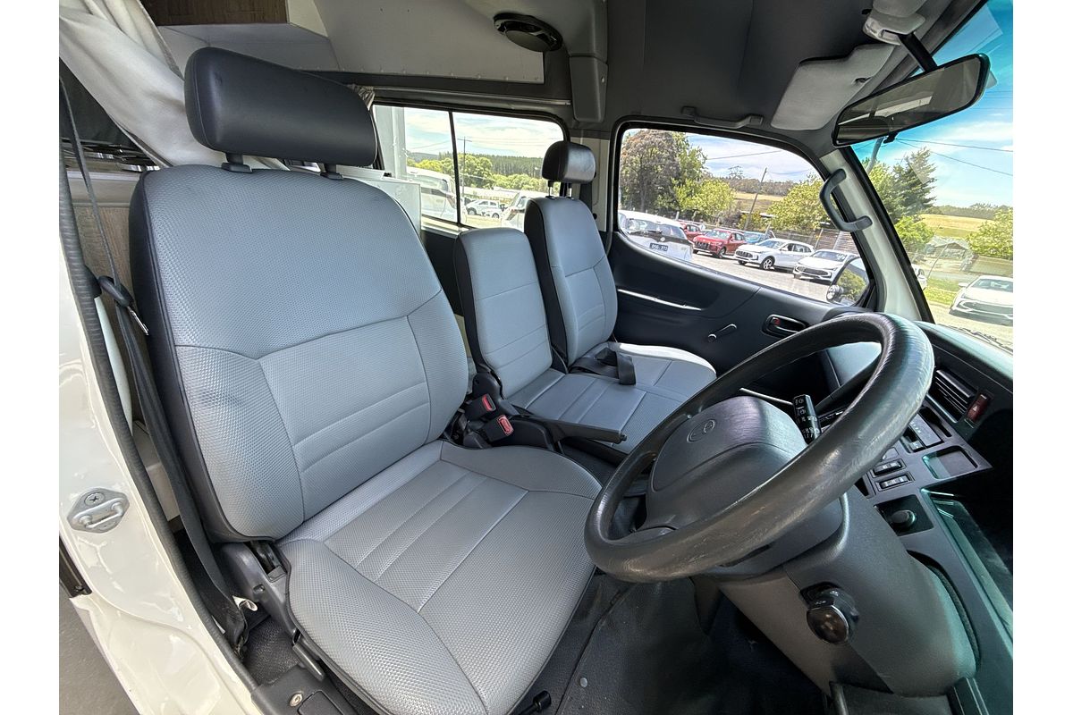 1998 Toyota Hiace Commuter RZH125R ELWB