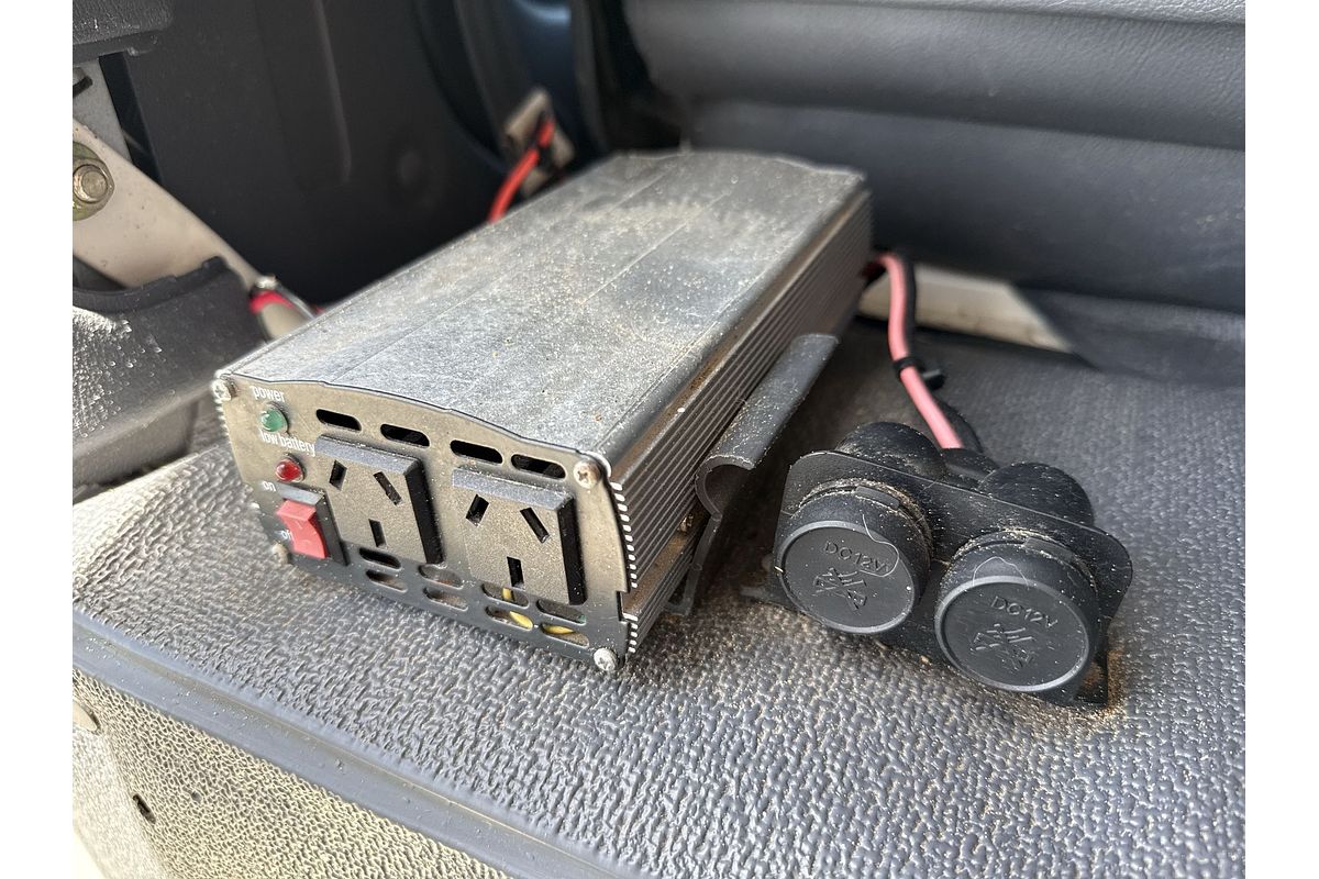 1998 Toyota Hiace Commuter RZH125R ELWB