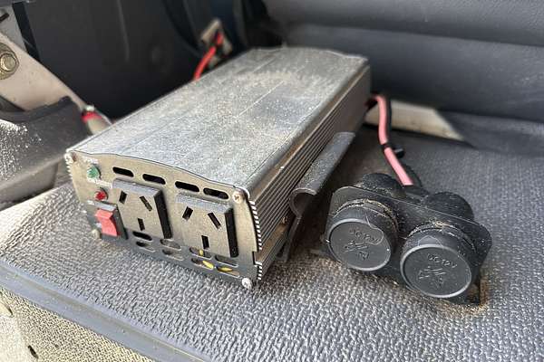 1998 Toyota Hiace Commuter RZH125R ELWB