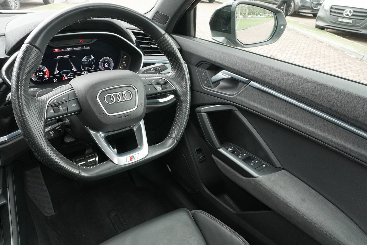 2020 Audi Q3 40 TFSI S line F3