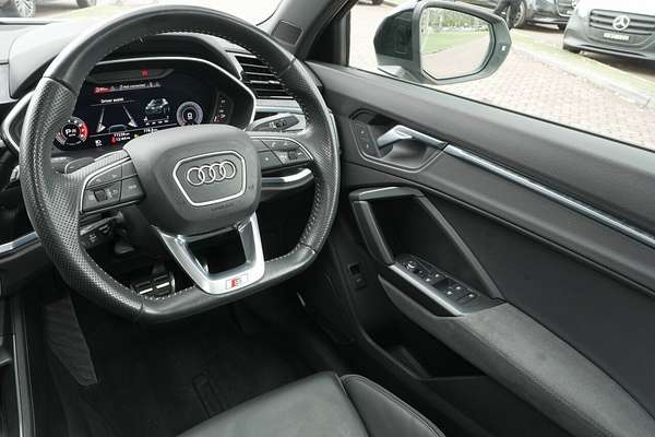 2020 Audi Q3 40 TFSI S line F3