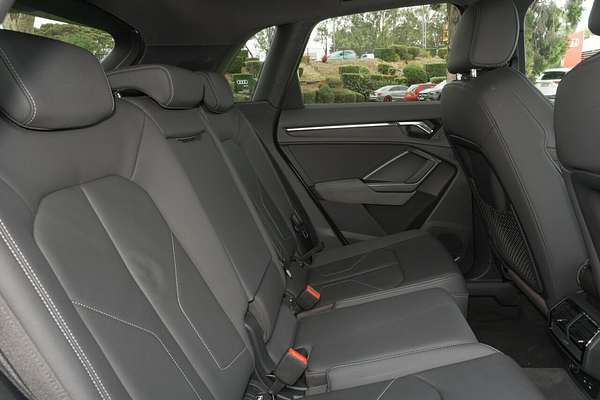 2020 Audi Q3 40 TFSI S line F3