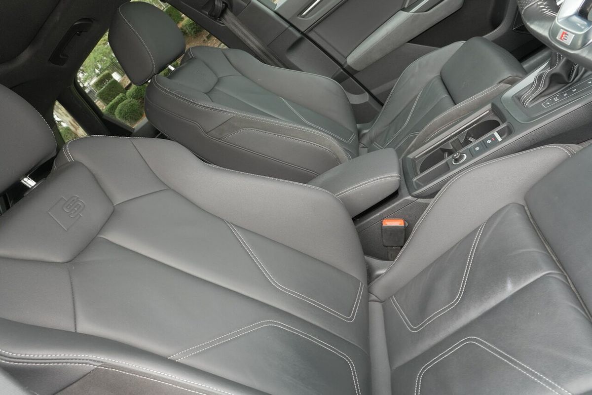 2020 Audi Q3 40 TFSI S line F3