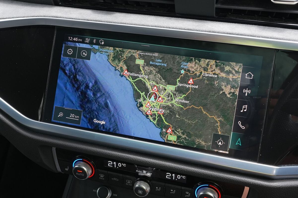 2020 Audi Q3 40 TFSI S line F3