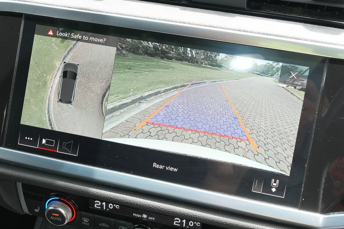 2020 Audi Q3 40 TFSI S line F3