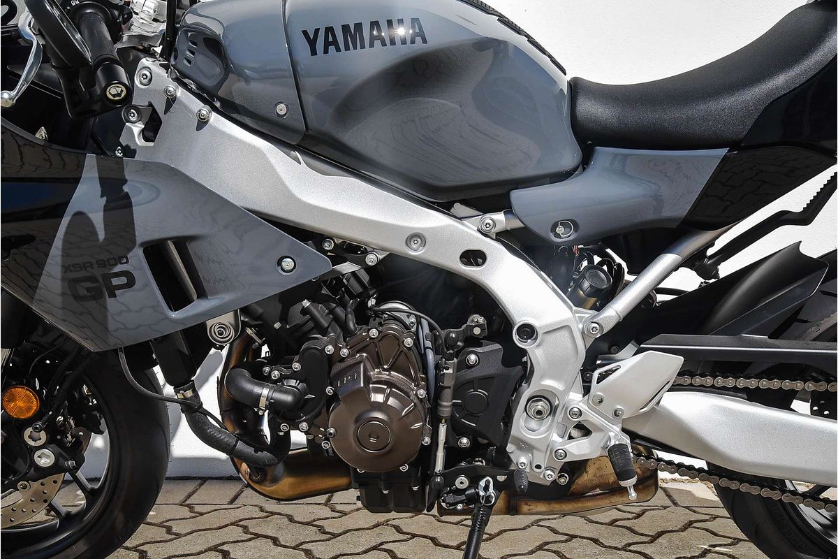 2025 Yamaha XSR GP