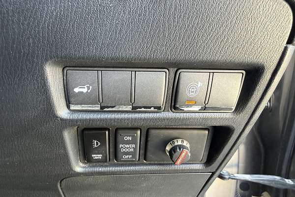 2013 Nissan Patrol Ti-L Y62