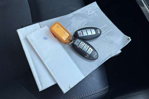 2013 Nissan Patrol Ti-L Y62