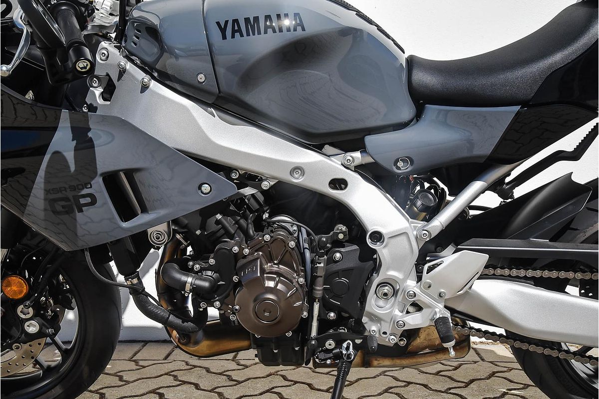 2025 Yamaha XSR GP