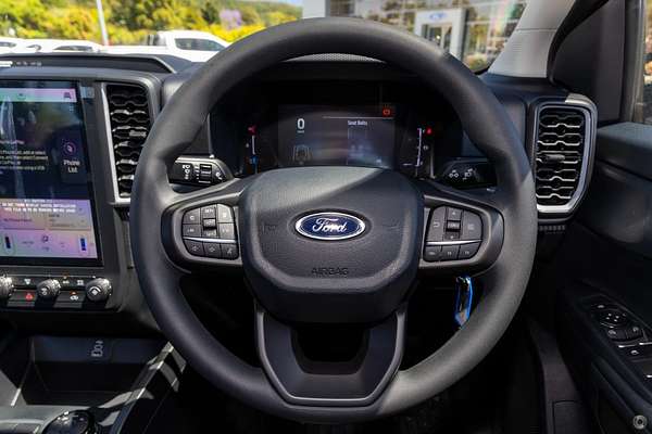 2025 Ford Ranger XL 4X4 2.0L