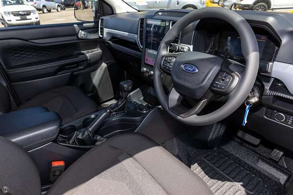 2025 Ford Ranger XL 4X4 2.0L