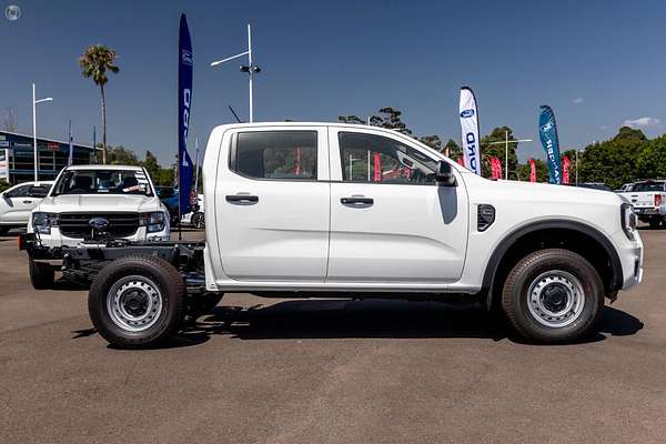 2025 Ford Ranger XL 4X4 2.0L