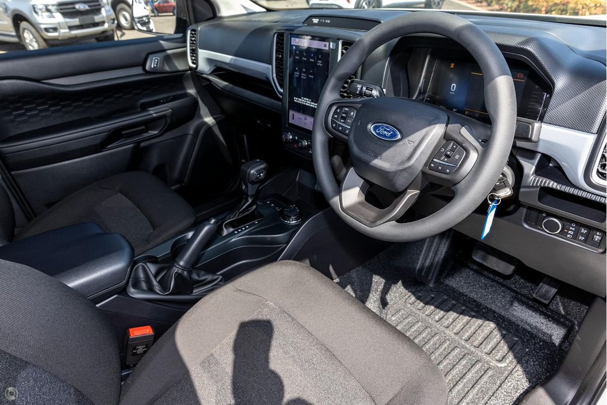 2025 Ford Ranger XL 4X4 2.0L