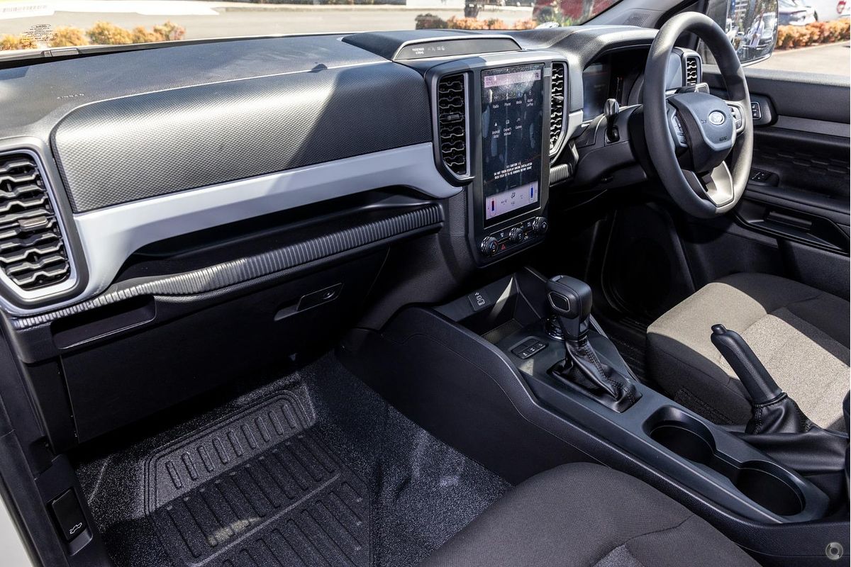 2025 Ford Ranger XL 4X4 2.0L