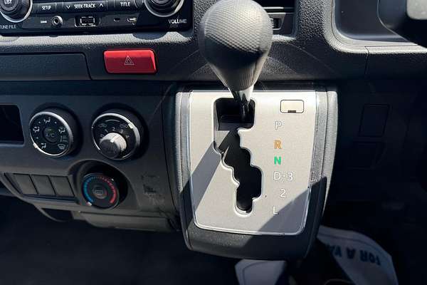 2015 Toyota Hiace KDH201R LWB