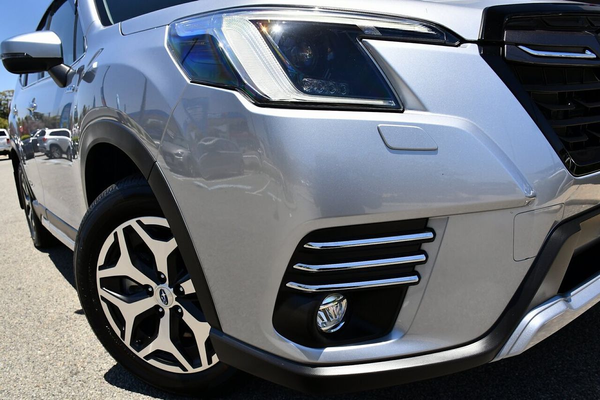 2025 Subaru Forester Hybrid L S5