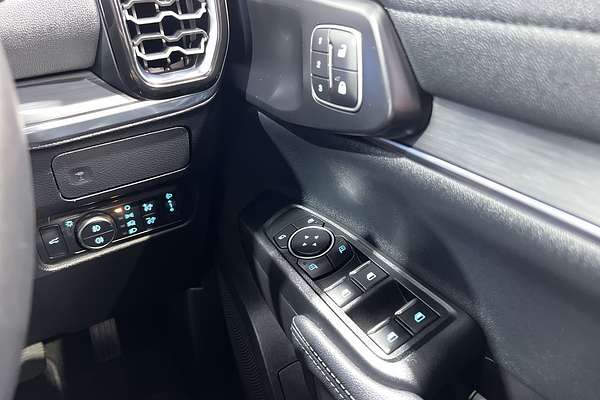 2025 Ford Everest Trend 2.0L