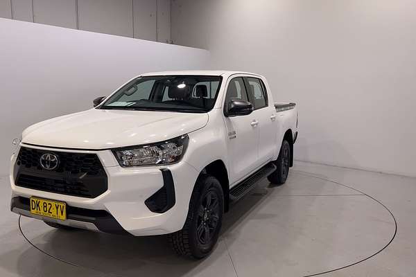 2024 Toyota Hilux SR GUN126R 4X4
