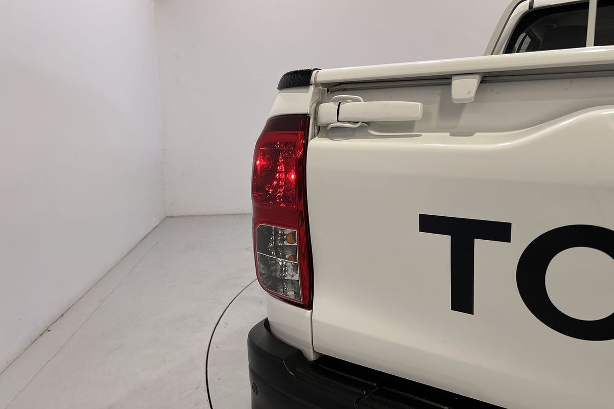 2024 Toyota Hilux SR GUN126R 4X4