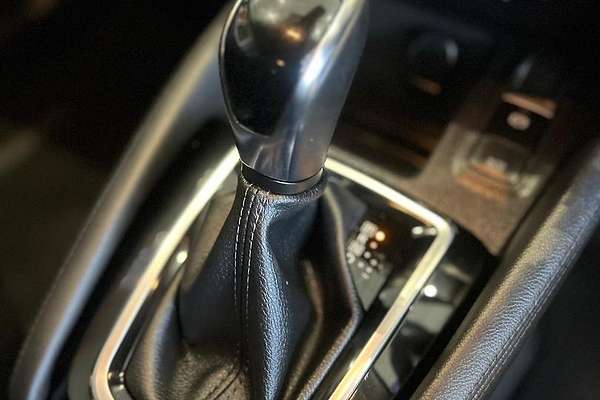 2018 Nissan QASHQAI ST-L J11 Series 2