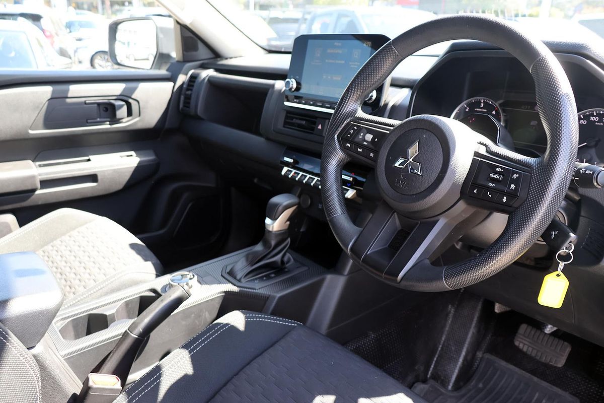 2025 Mitsubishi Triton GLX+ MV 4X4