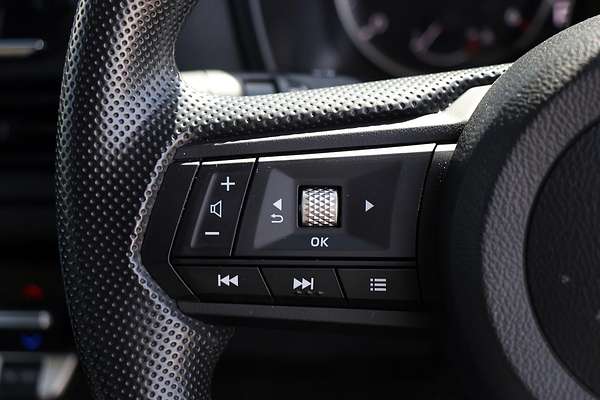 2025 Mitsubishi Triton GLX+ MV 4X4