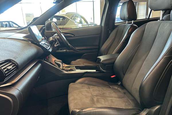 2023 Mitsubishi Eclipse Cross LS Black Edition YB