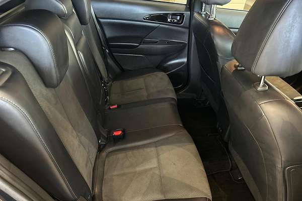 2023 Mitsubishi Eclipse Cross LS Black Edition YB