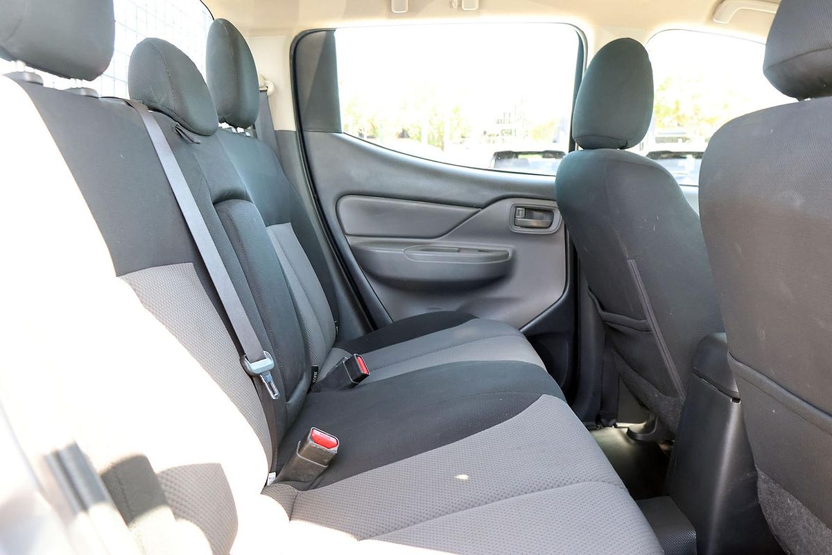 2017 Mitsubishi Triton GLX MQ 4X4