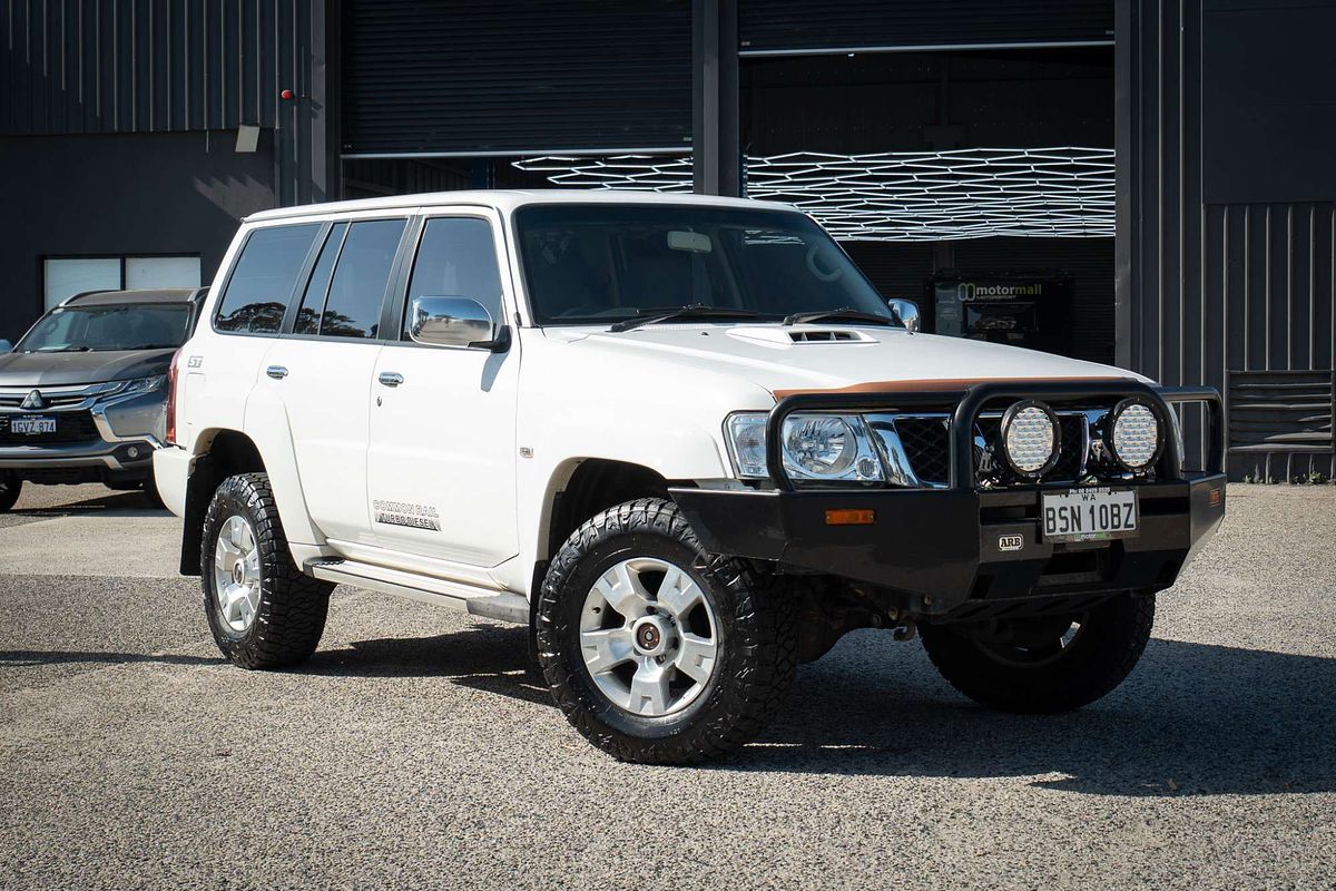 2015 Nissan Patrol ST Y61