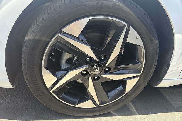 2021 Hyundai Elantra Limited