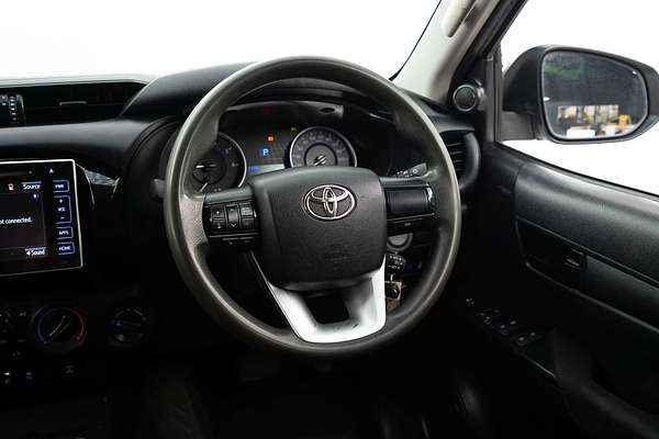 2016 Toyota Hilux SR GUN126R 4X4