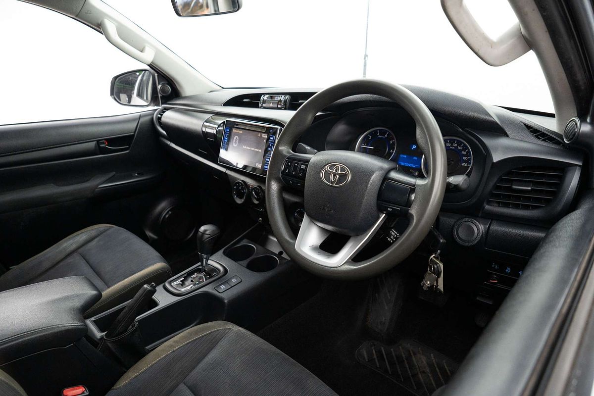 2016 Toyota Hilux SR GUN126R 4X4