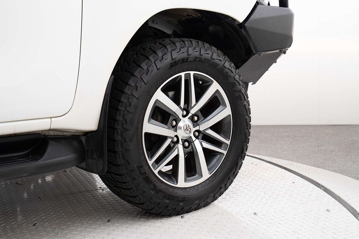 2016 Toyota Hilux SR GUN126R 4X4