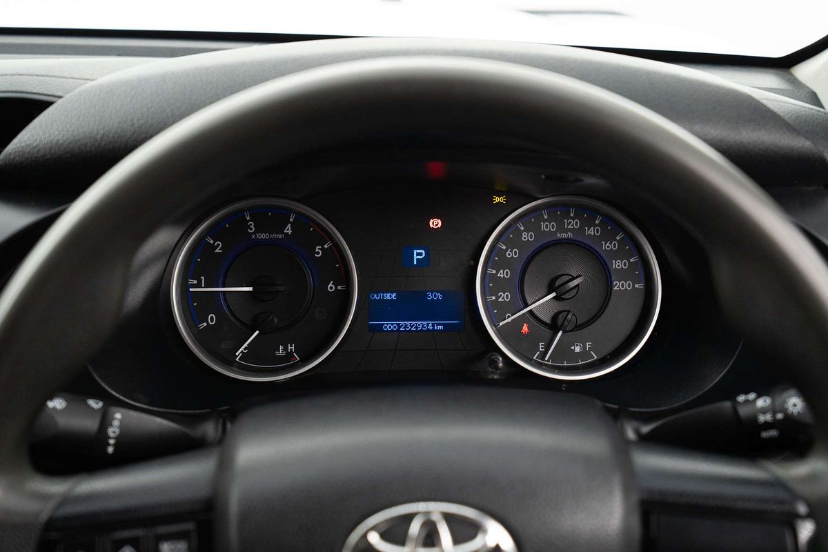 2016 Toyota Hilux SR GUN126R 4X4