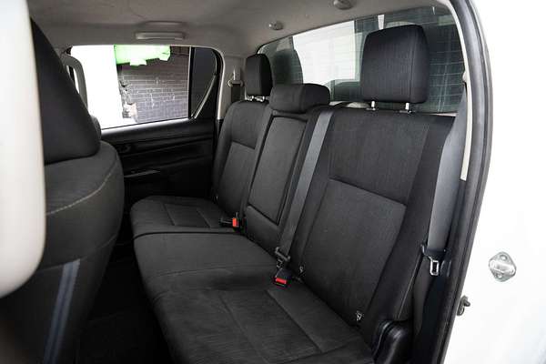 2016 Toyota Hilux SR GUN126R 4X4