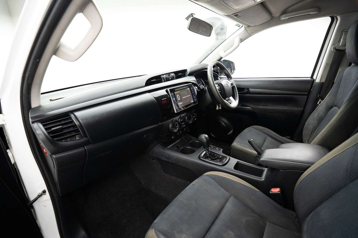2016 Toyota Hilux SR GUN126R 4X4