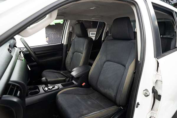 2016 Toyota Hilux SR GUN126R 4X4