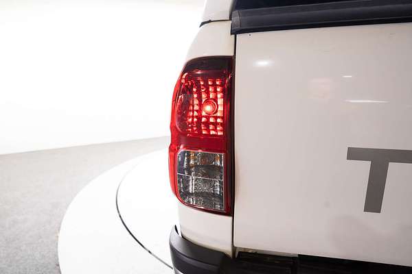 2016 Toyota Hilux SR GUN126R 4X4