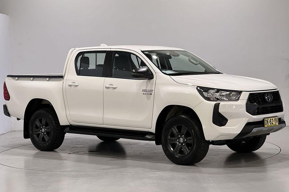 2024 Toyota Hilux SR GUN126R 4X4