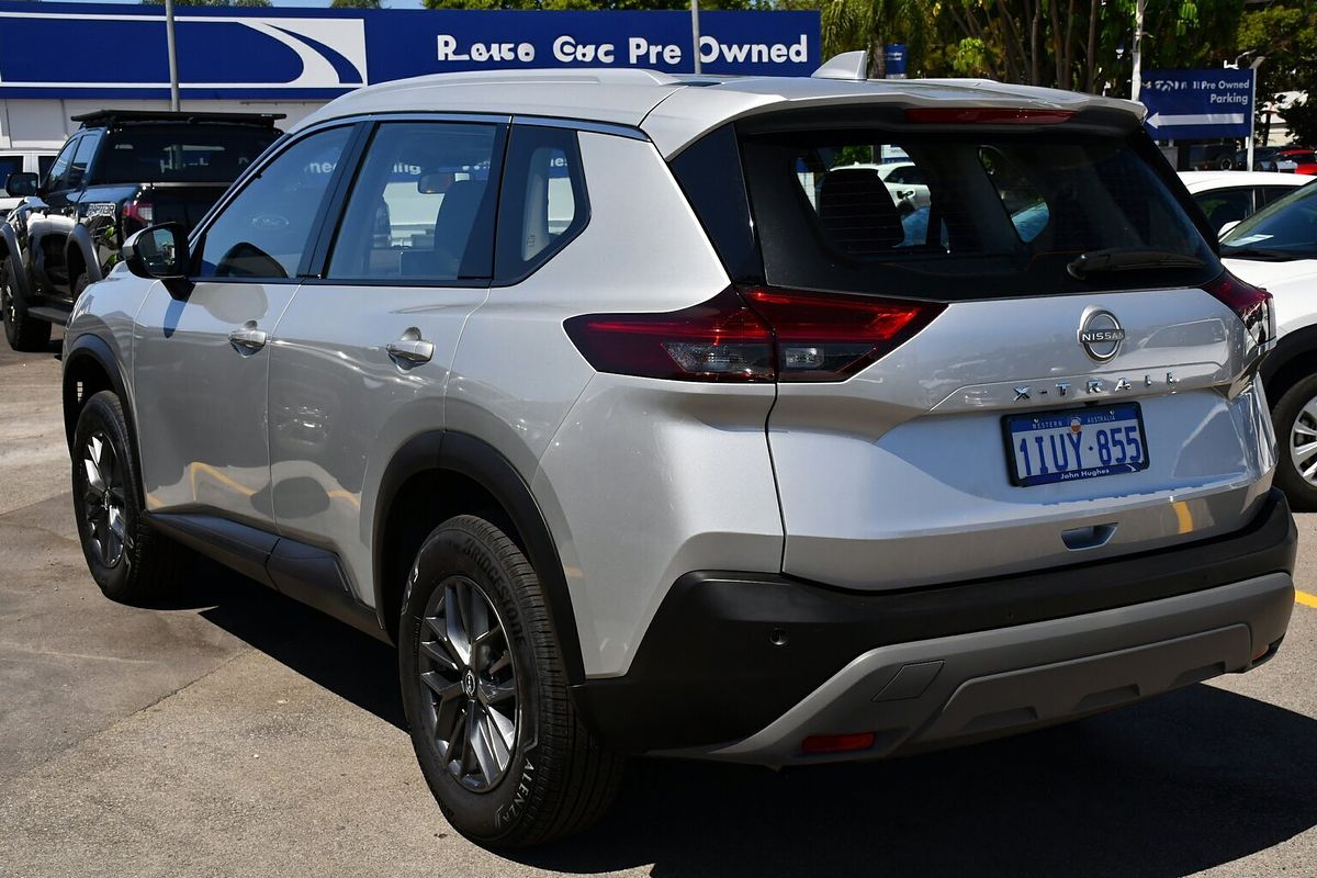 2024 Nissan X-TRAIL ST T33