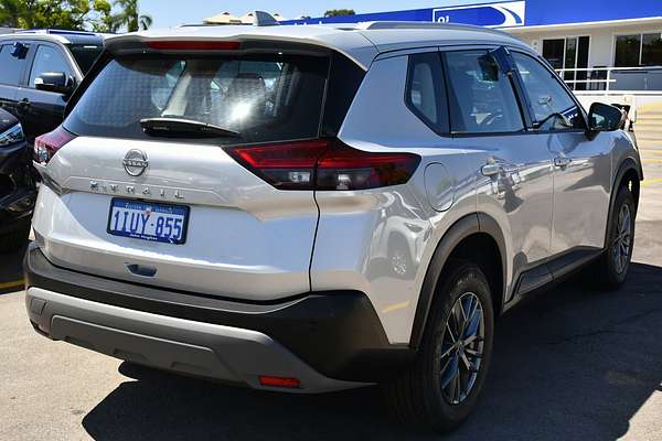2024 Nissan X-TRAIL ST T33