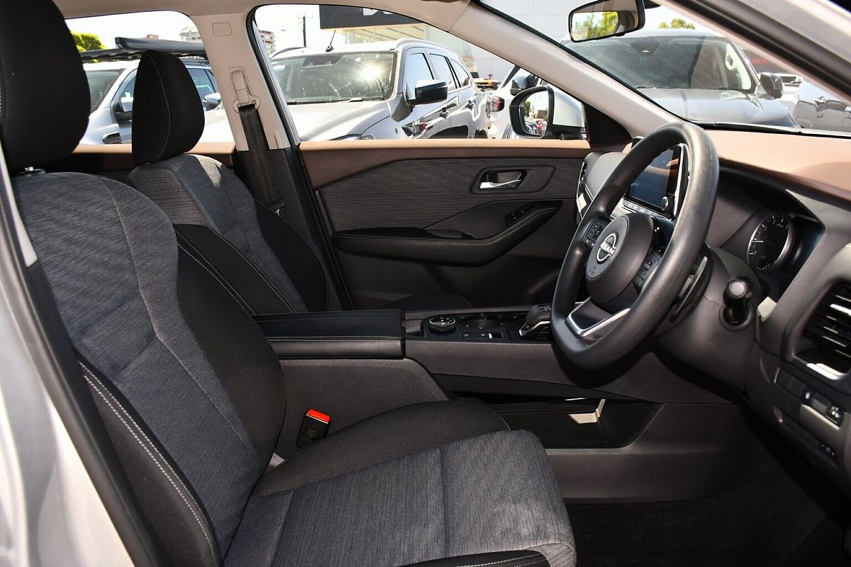 2024 Nissan X-TRAIL ST T33