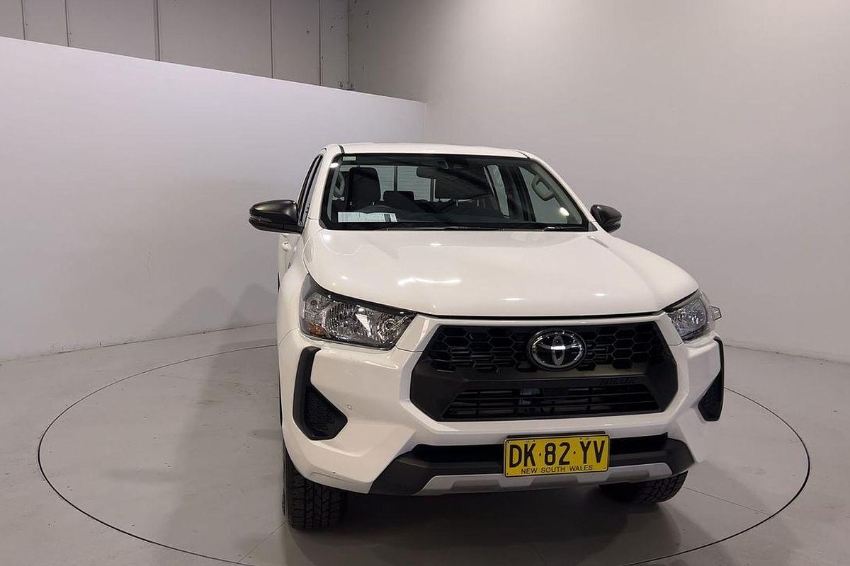2024 Toyota Hilux SR GUN126R 4X4