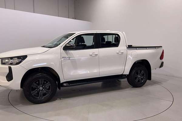 2024 Toyota Hilux SR GUN126R 4X4