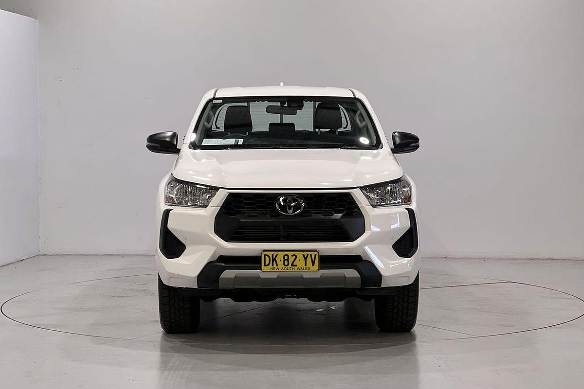 2024 Toyota Hilux SR GUN126R 4X4