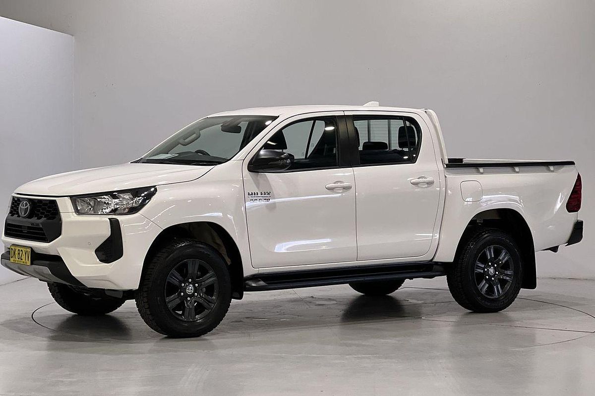 2024 Toyota Hilux SR GUN126R 4X4