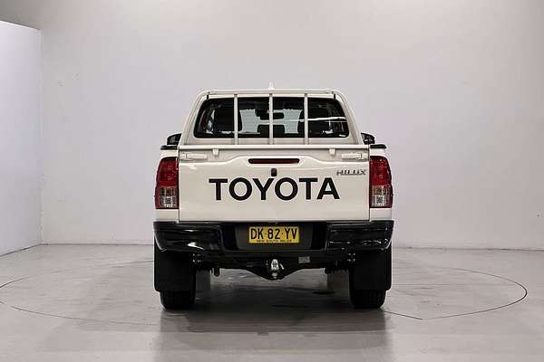2024 Toyota Hilux SR GUN126R 4X4