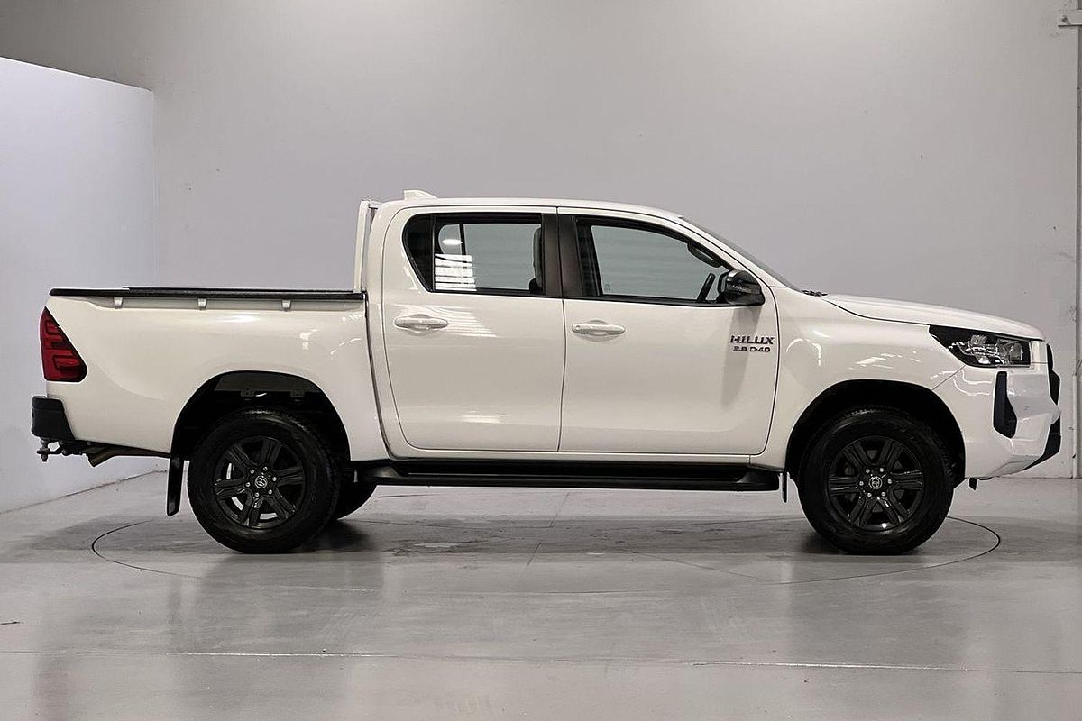 2024 Toyota Hilux SR GUN126R 4X4