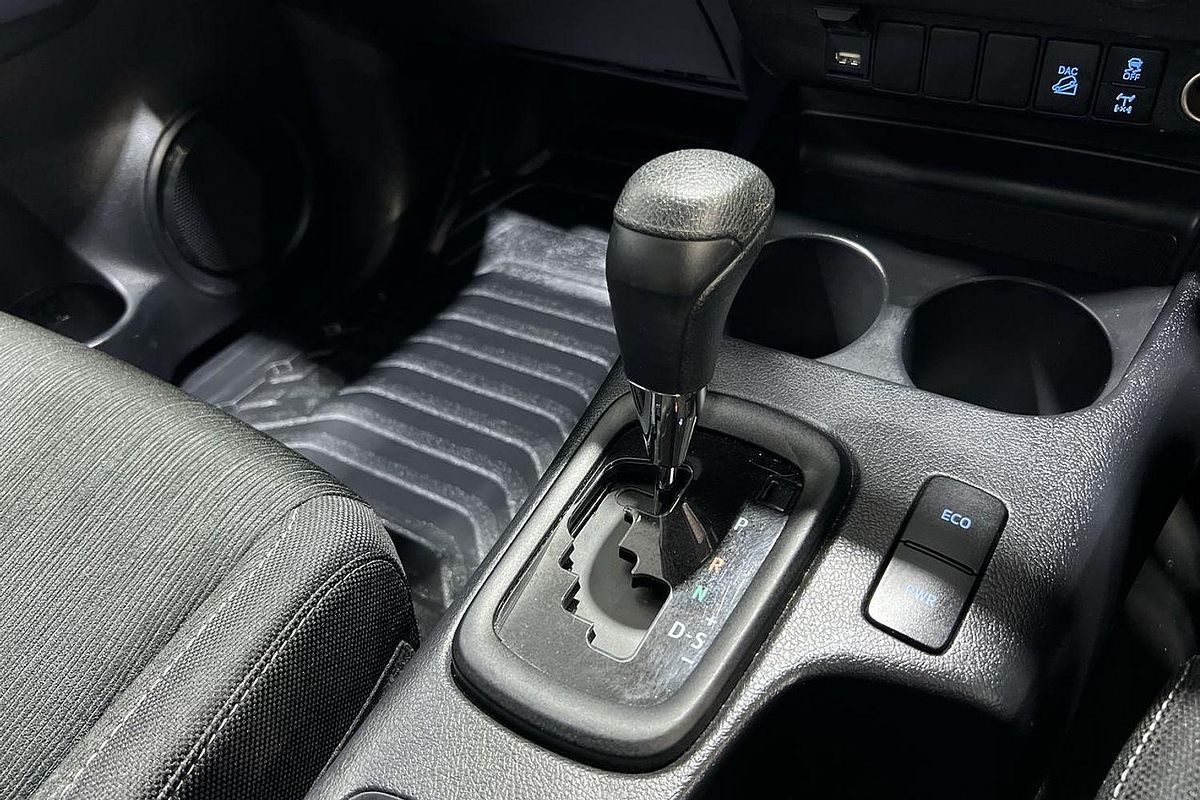 2024 Toyota Hilux SR GUN126R 4X4